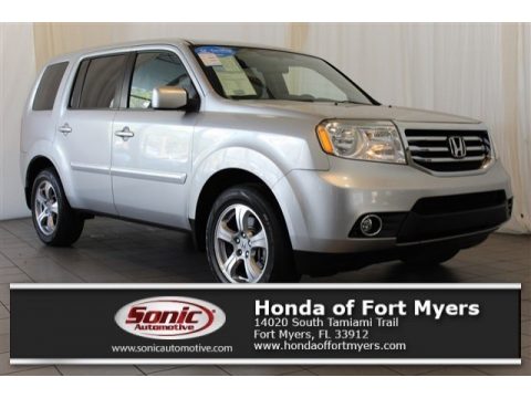 Alabaster Silver Metallic Honda Pilot EX-L.  Click to enlarge.