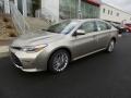 Front 3/4 View of 2017 Toyota Avalon Limited #4