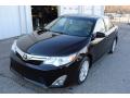 Front 3/4 View of 2014 Toyota Camry XLE V6 #1