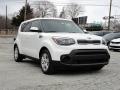 Front 3/4 View of 2017 Kia Soul  #1