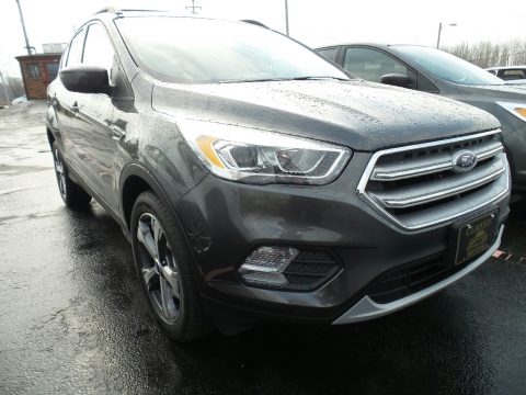 Magnetic Ford Escape SE 4WD.  Click to enlarge.