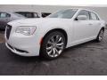 Front 3/4 View of 2017 Chrysler 300 Limited #1