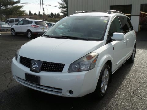 Nordic White Pearl Nissan Quest 3.5 SE.  Click to enlarge.