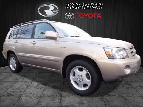 Sonora Gold Pearl Toyota Highlander Limited 4WD.  Click to enlarge.