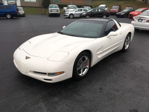 Speedway White Chevrolet Corvette Coupe.  Click to enlarge.