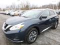 Front 3/4 View of 2017 Nissan Murano SL AWD #11