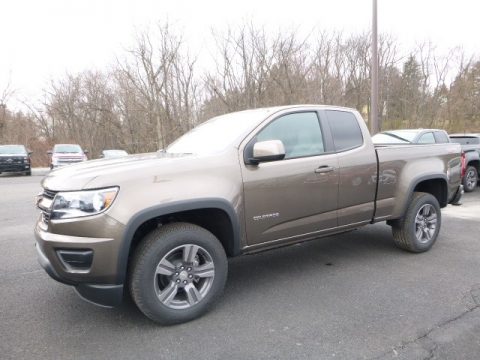 Brownstone Metallic Chevrolet Colorado WT Extended Cab 4x4.  Click to enlarge.