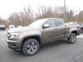 Front 3/4 View of 2017 Chevrolet Colorado WT Extended Cab 4x4 #1