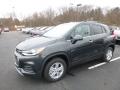 Front 3/4 View of 2017 Chevrolet Trax LT AWD #1