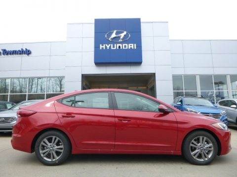 Red Hyundai Elantra SE.  Click to enlarge.