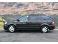  2016 Chrysler Town & Country Brilliant Black Crystal Pearl #6