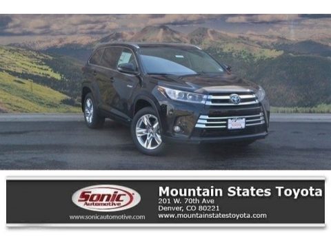 Midnight Black Metallic Toyota Highlander Hybrid Limited AWD.  Click to enlarge.