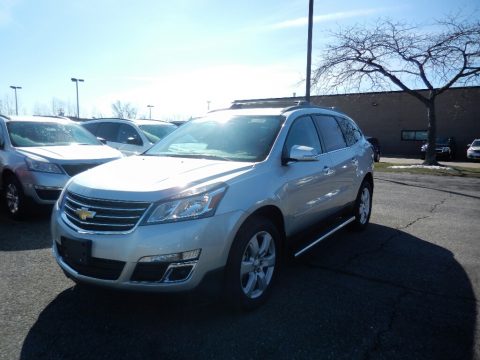 Silver Ice Metallic Chevrolet Traverse LT.  Click to enlarge.