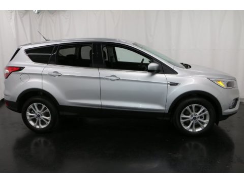 Ingot Silver Ford Escape SE.  Click to enlarge.