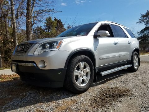 Liquid Silver Metallic GMC Acadia SLT AWD.  Click to enlarge.