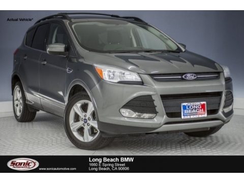 Sterling Gray Metallic Ford Escape SE 2.0L EcoBoost.  Click to enlarge.