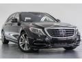 Front 3/4 View of 2017 Mercedes-Benz S Mercedes-Maybach S600 Sedan #12