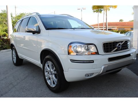 Ice White Volvo XC90 3.2.  Click to enlarge.