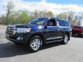 Front 3/4 View of 2017 Toyota Land Cruiser 4WD #3
