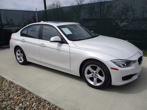 Mineral White Metallic BMW 3 Series 320i xDrive Sedan.  Click to enlarge.