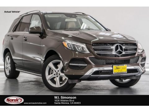 Dakota Brown Metallic Mercedes-Benz GLE 350.  Click to enlarge.