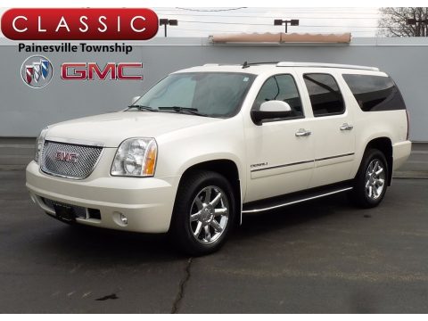White Diamond Tricoat GMC Yukon XL Denali AWD.  Click to enlarge.