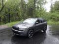 Front 3/4 View of 2017 Jeep Cherokee Sport Altitude #2