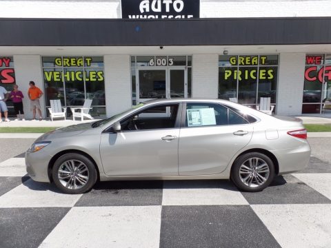 Creme Brulee Mica Toyota Camry SE.  Click to enlarge.