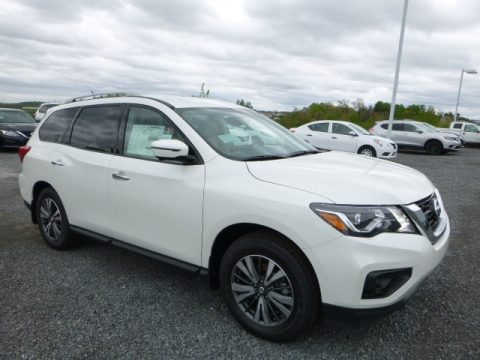 Pearl White Nissan Pathfinder SL 4x4.  Click to enlarge.