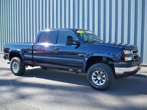 Dark Blue Metallic Chevrolet Silverado 2500HD Classic LT Crew Cab 4x4.  Click to enlarge.