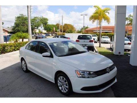 Pure White Volkswagen Jetta SE Sedan.  Click to enlarge.