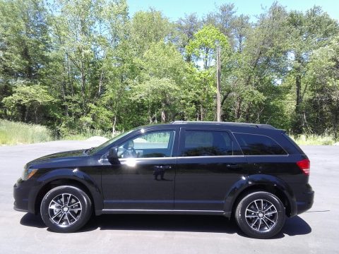 Pitch Black Dodge Journey SE.  Click to enlarge.