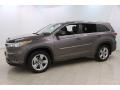 Front 3/4 View of 2016 Toyota Highlander Limited AWD #3