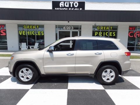 Cashmere Pearl Jeep Grand Cherokee Laredo.  Click to enlarge.
