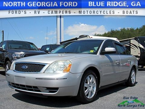 Silver Birch Metallic Ford Five Hundred SE.  Click to enlarge.