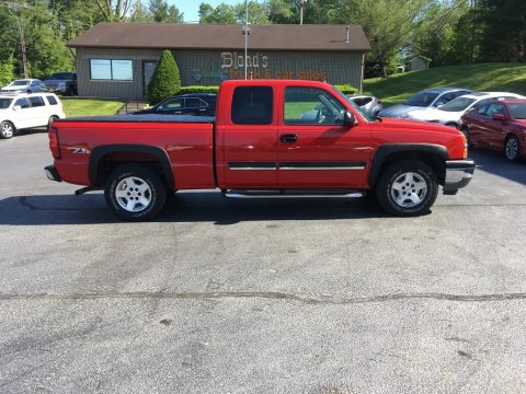 Victory Red Chevrolet Silverado 1500 Z71 Extended Cab 4x4.  Click to enlarge.