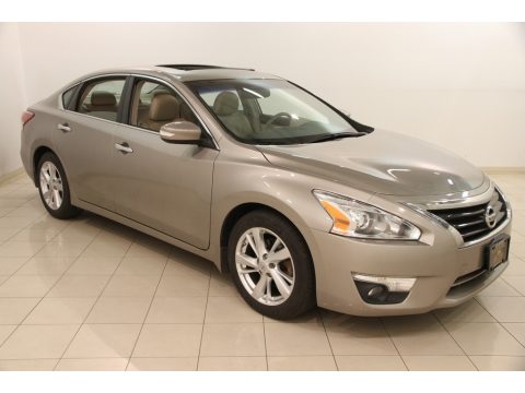 Saharan Stone Nissan Altima 2.5 SL.  Click to enlarge.