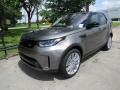 Front 3/4 View of 2017 Land Rover Discovery First Edition #10