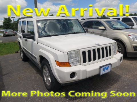 Stone White Jeep Commander 4x4.  Click to enlarge.