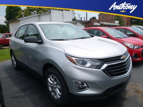 Silver Ice Metallic Chevrolet Equinox LS AWD.  Click to enlarge.