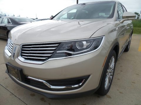 Palladium White Gold Lincoln MKX Reserve AWD.  Click to enlarge.