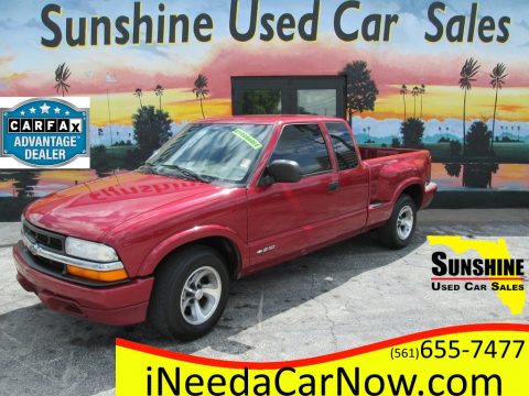 Dark Cherry Red Metallic Chevrolet S10 LS Extended Cab.  Click to enlarge.