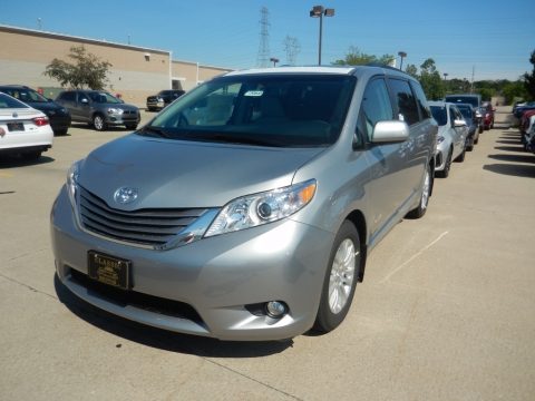 Silver Sky Metallic Toyota Sienna XLE.  Click to enlarge.