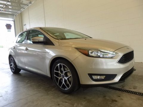 White Gold Ford Focus SEL Sedan.  Click to enlarge.
