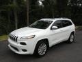 Front 3/4 View of 2017 Jeep Cherokee Overland 4x4 #2