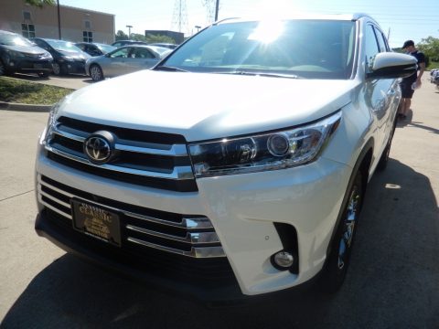 Blizzard White Pearl Toyota Highlander Limited AWD.  Click to enlarge.