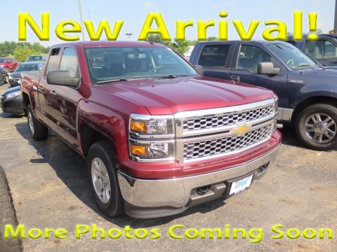 Victory Red Chevrolet Silverado 1500 LT Double Cab 4x4.  Click to enlarge.