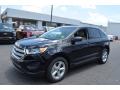 Front 3/4 View of 2017 Ford Edge SE #3