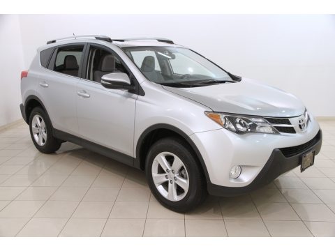 Classic Silver Metallic Toyota RAV4 XLE AWD.  Click to enlarge.
