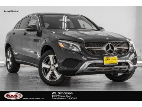 Black Mercedes-Benz GLC 300 4Matic.  Click to enlarge.